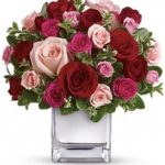 medley-of-love-bouquet-red-roses-pink-roses-flower-delivery-chicago